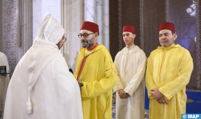 أمير المؤمنين يترأس بمسجد الحسن الثاني بالدار البيضاء حفلا دينيا إحياء لليلة القدر المباركة